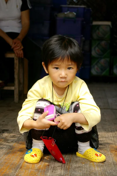 Una giovane ragazza cinese tradizionale — Foto Stock