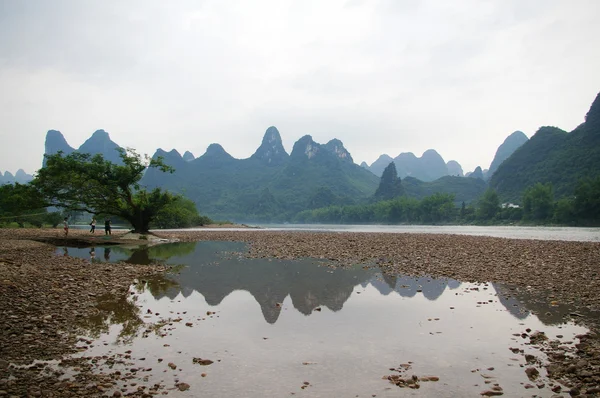 Hermoso paisaje de montaña Karst en Yangshuo Guilin, China —  Fotos de Stock