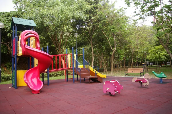 Parco giochi colorato — Foto Stock