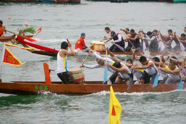 Dragon boat race i hong kong — Stockfoto