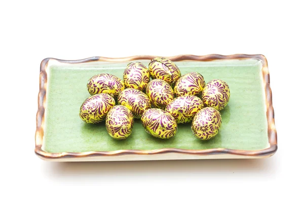 Ovos de Páscoa em prato — Fotografia de Stock