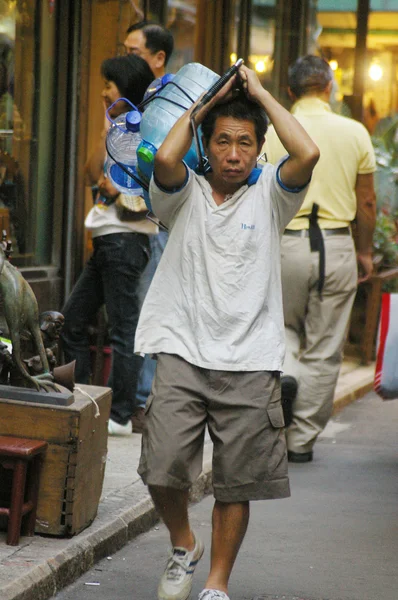 Άνδρα εργαζόμενο στο Χονγκ Κονγκ — Φωτογραφία Αρχείου
