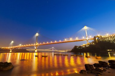 hong Kong modern üstgeçidin köprüler, gece