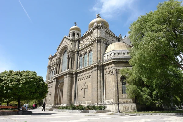 A Catedral em Varna . — Fotografia de Stock