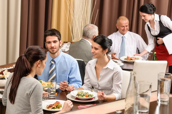 Бізнес-ланч ресторан їсть їжу Ліцензійні Стокові Фото