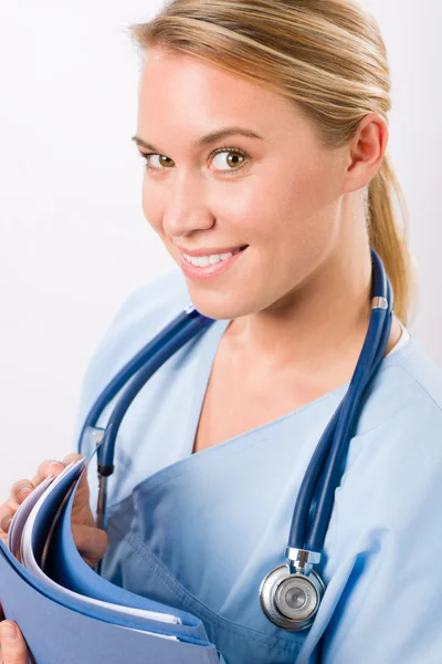Medicinska person: sjuksköterska eller ung läkare kvinna Stockfoto