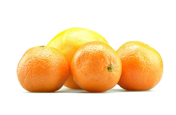 Čerstvé pomeranče, samostatný — Stock fotografie