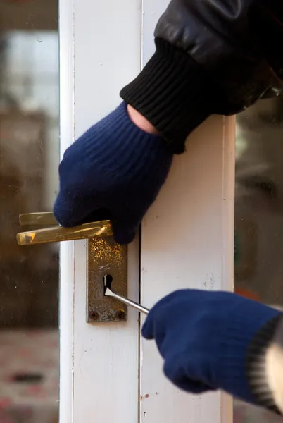 Theif breaking-in burglary security — Stock Photo, Image