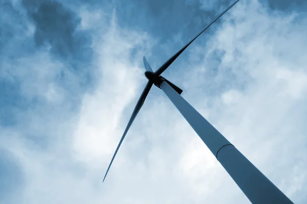 風タービンの再生可能エネルギー電気 — ストック写真