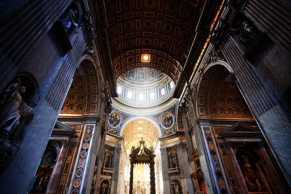 Dentro da Basílica de São Pedro, Vaticano — Fotografia de Stock