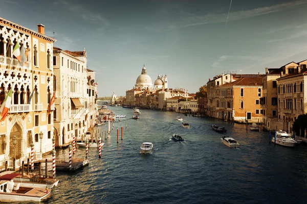 Canal Grande och Basilica Santa Maria della Salute, Venedig, Italien — Stockfoto