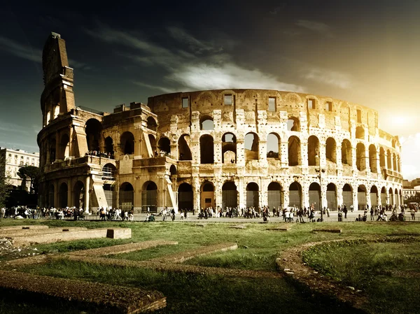 Coliseo en roma, italia — Foto de Stock