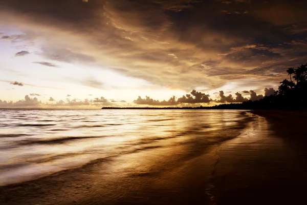 加勒比海滩上的日出 — 图库照片
