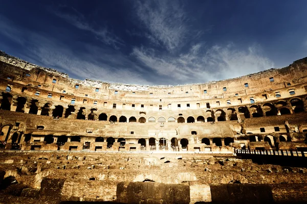 Внутри Колизея в Риме, Италия — стоковое фото