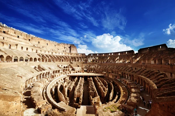 Uvnitř Kolosea v Římě, Itálie — Stock fotografie