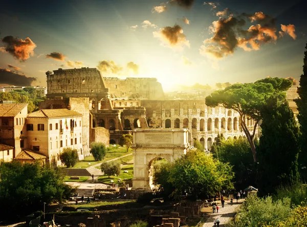 Colosseum in rome, italie — Photo
