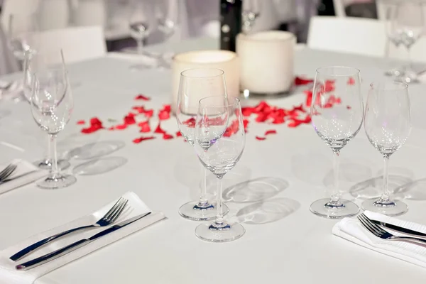 Hochzeitstisch serviert — Stockfoto