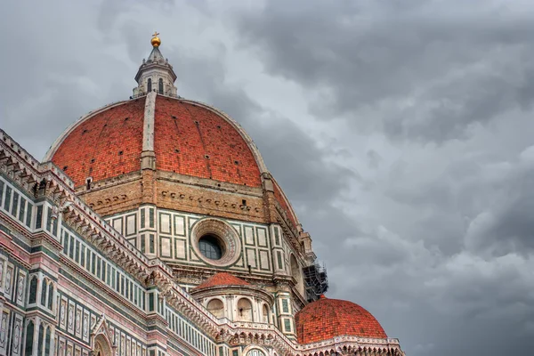 大教堂大教堂 di santa maria del fiore 在佛罗伦萨，意大利 — 图库照片