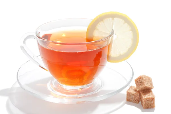 Glas Tee mit weißem Hintergrund — Stockfoto
