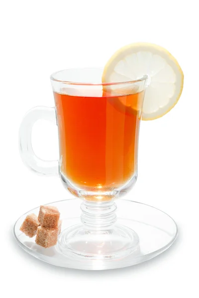 Cam bardak çay beyaz arka plan ile — Stok fotoğraf