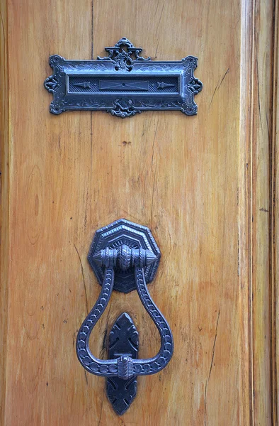 Llamador de puerta y buzón — Foto de Stock