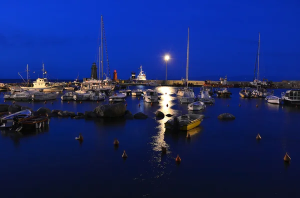 ジリオ島の港 — ストック写真
