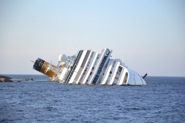 costa concordia batıyor