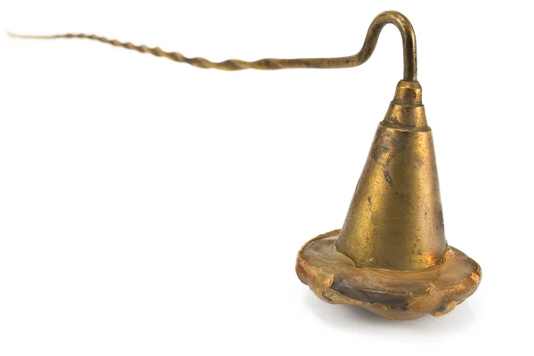 黄铜嗅探器贝尔为灭火蜡烛 — 图库照片