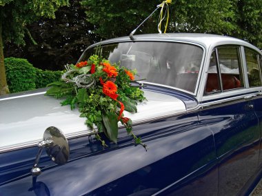 Wedding oldtimer car clipart