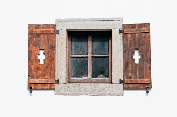 木制快门的窗口 — 图库照片