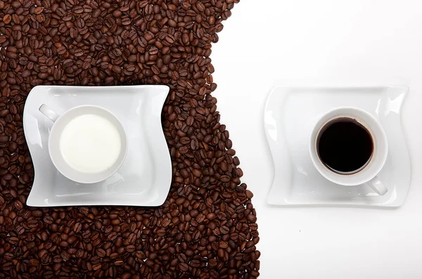 Kafe ve süt ying ve yang — Stok fotoğraf