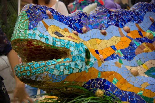 Lagarto masaico de Antonio Gaudí — Foto de Stock