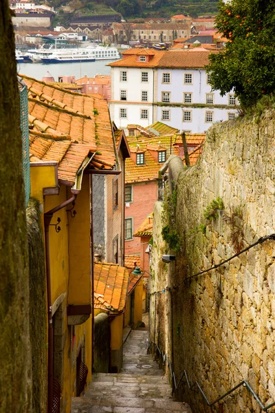 Gamla stan i Porto, Portugal — Stockfoto