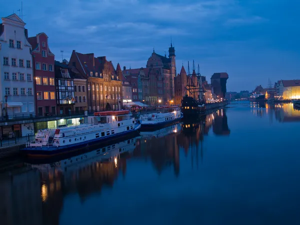 Geceleri eski gdansk, Polonya — Stok fotoğraf