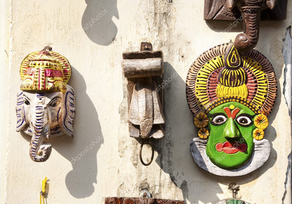 Kathakali and ganesha statues in Kochi