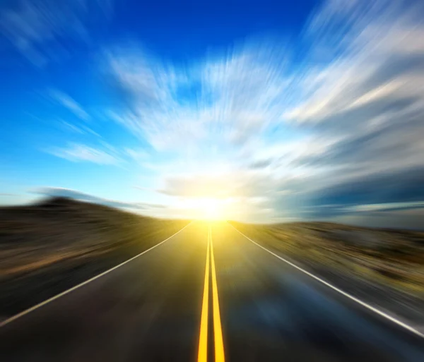 Blurred Road with blurred sky — Stock Photo, Image