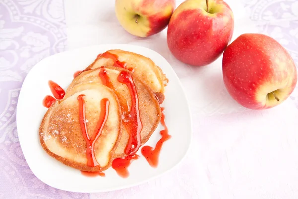 Thick pancakes with sweet syrup — Stock Photo, Image