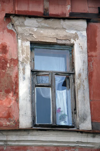 Fönster i gamla ryska huset — Stockfoto