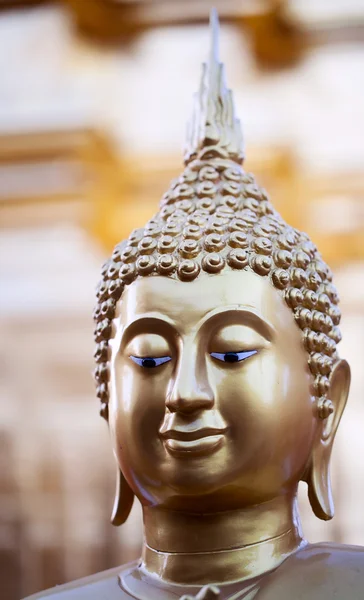 Глава статуи Будды — стоковое фото