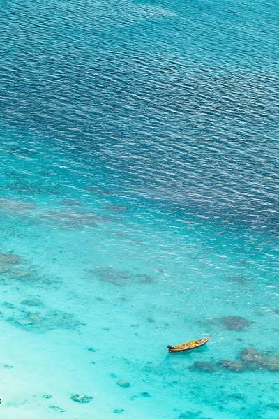 Vista aerea sulla baia paradisiaca — Foto Stock