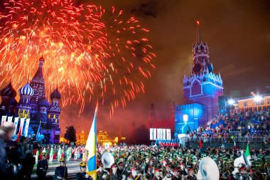 moscow reg kare üzerinde havai fişek. Rusya.