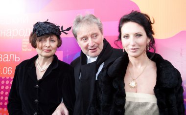 Actor Viniamin Smekhov with wife and daughter. clipart