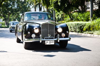 Bentley Continental on Vintage Car Parade clipart