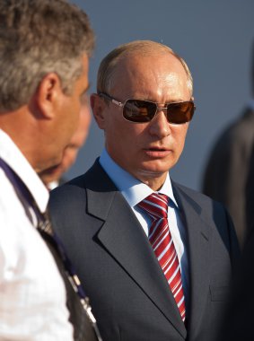 Vladimir putin Başbakan Rusya