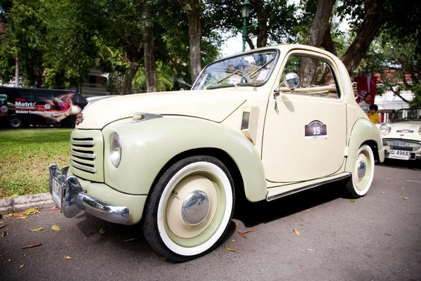 Αυτοκίνητο στο vintage παρέλαση αυτοκίνητο 2009 — Φωτογραφία Αρχείου