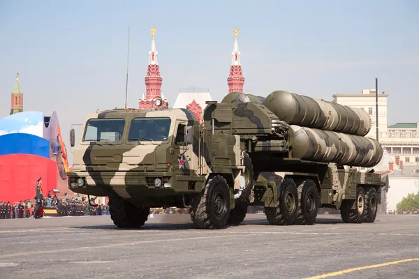 Anti-aircraft missile system S-400 — Stock Photo, Image