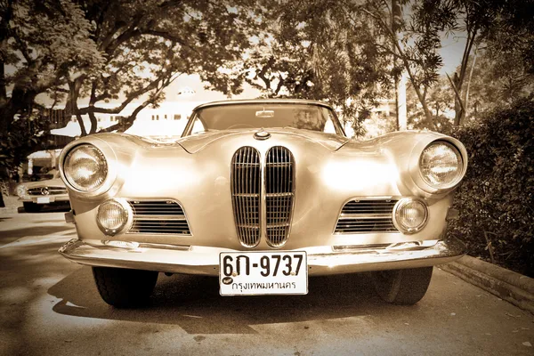 BMW 503 en desfile de coches vintage — Foto de Stock
