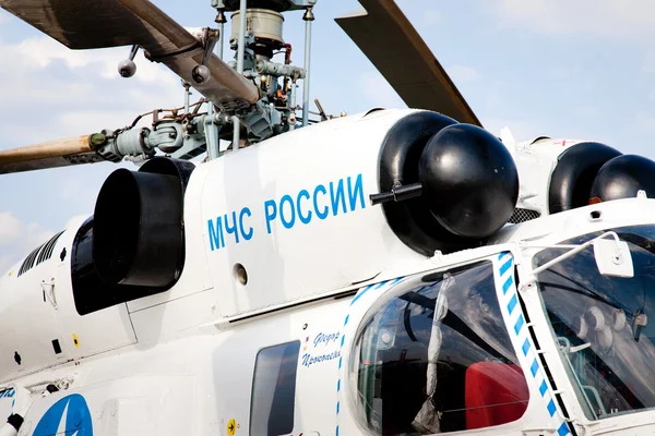 Ρωσικό ελικόπτερο έκτακτης ανάγκης υπηρεσία διάσωσης — Φωτογραφία Αρχείου