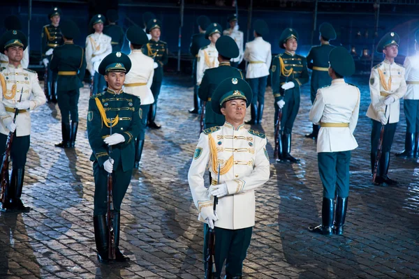Участники Международного военно-музыкального фестиваля "Астанинский базар" — стоковое фото