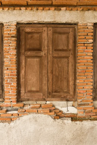 Staré dřevěné okno — Stock fotografie